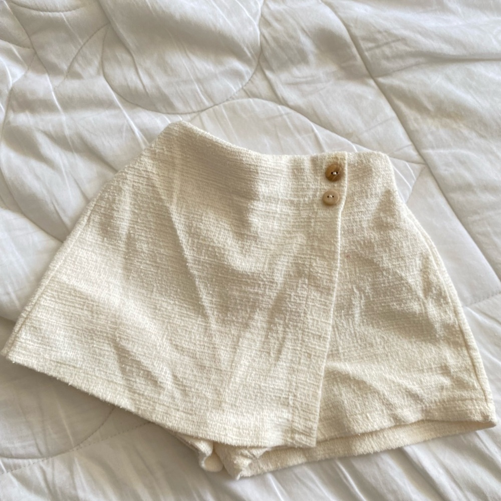 Zara girls cream skort